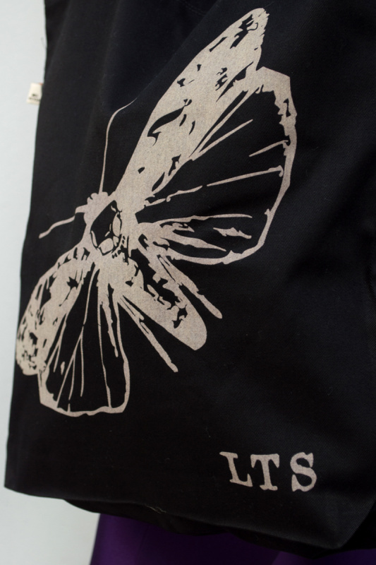 lonistattoo_tote_offsand2